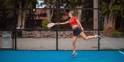 padel ball game